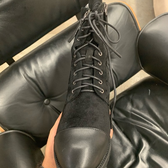 Quilted Detail Lace Up Ankle Boots with Rubber Lug Sole in Black Faux Suede US 7 - Picture 6 of 16